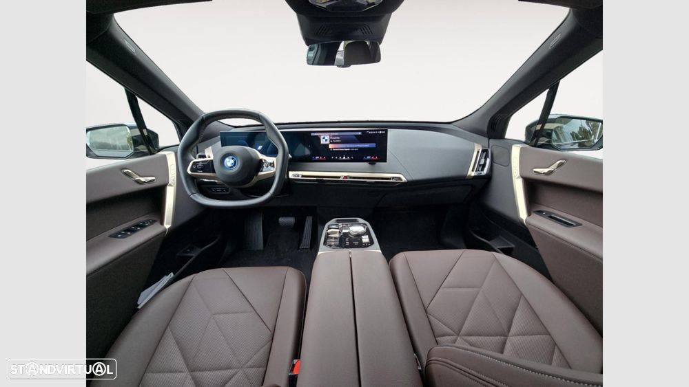 BMW ix xDrive 40 Pack Desportivo - 11