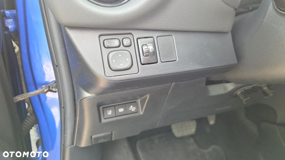 Toyota Yaris Hybrid 100 Premium - 11