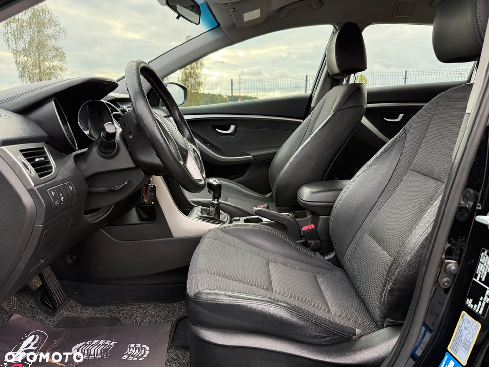 Hyundai i30 1.4 Premium - 11