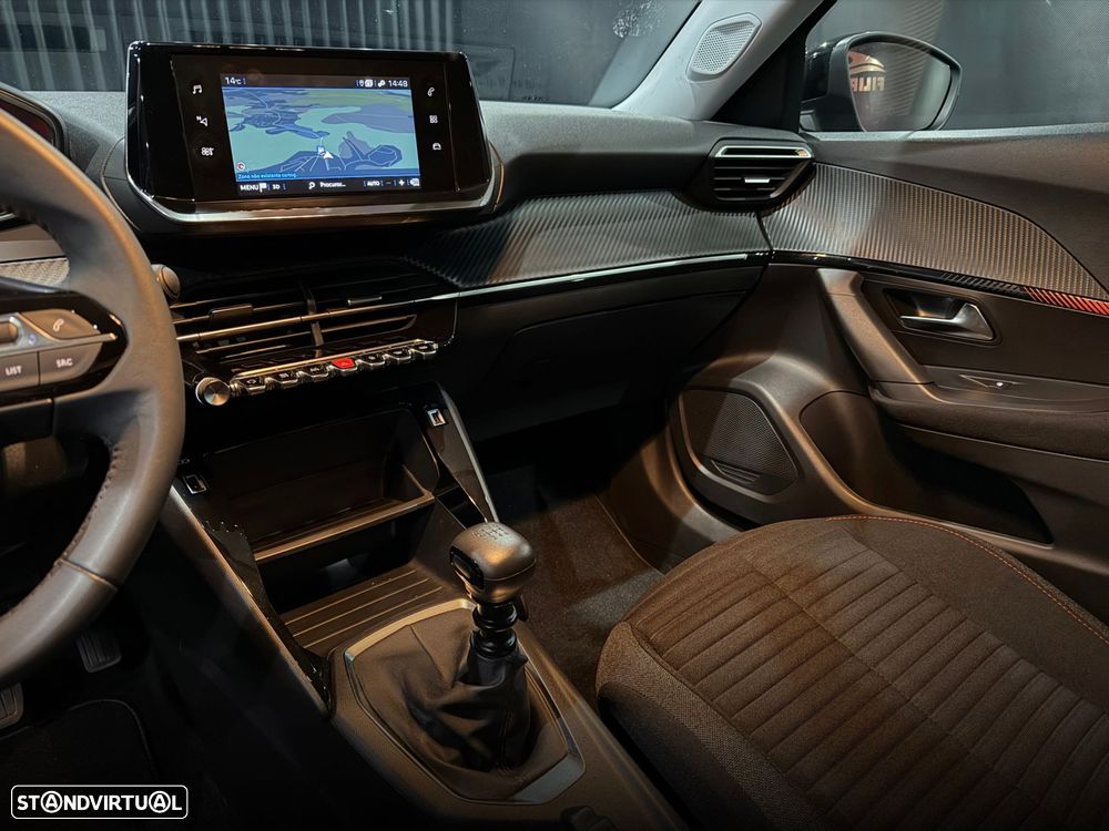 Peugeot 2008 1.2 PureTech Active Pack - 17