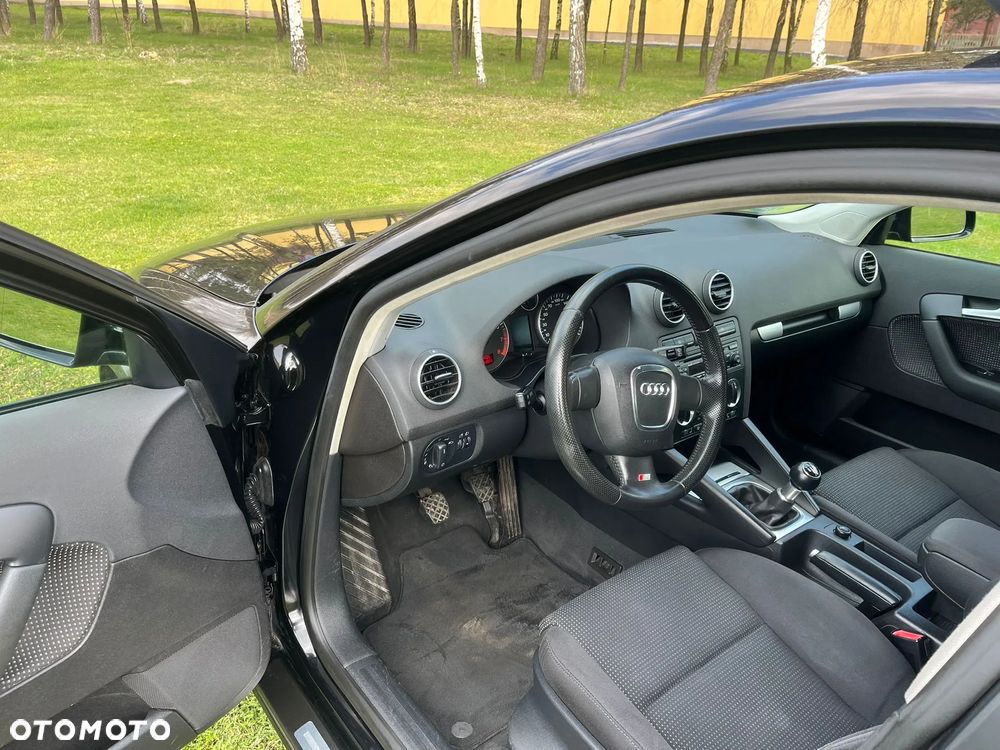 Audi A3 Sportback 1.6 S line Sportpaket plus - 6