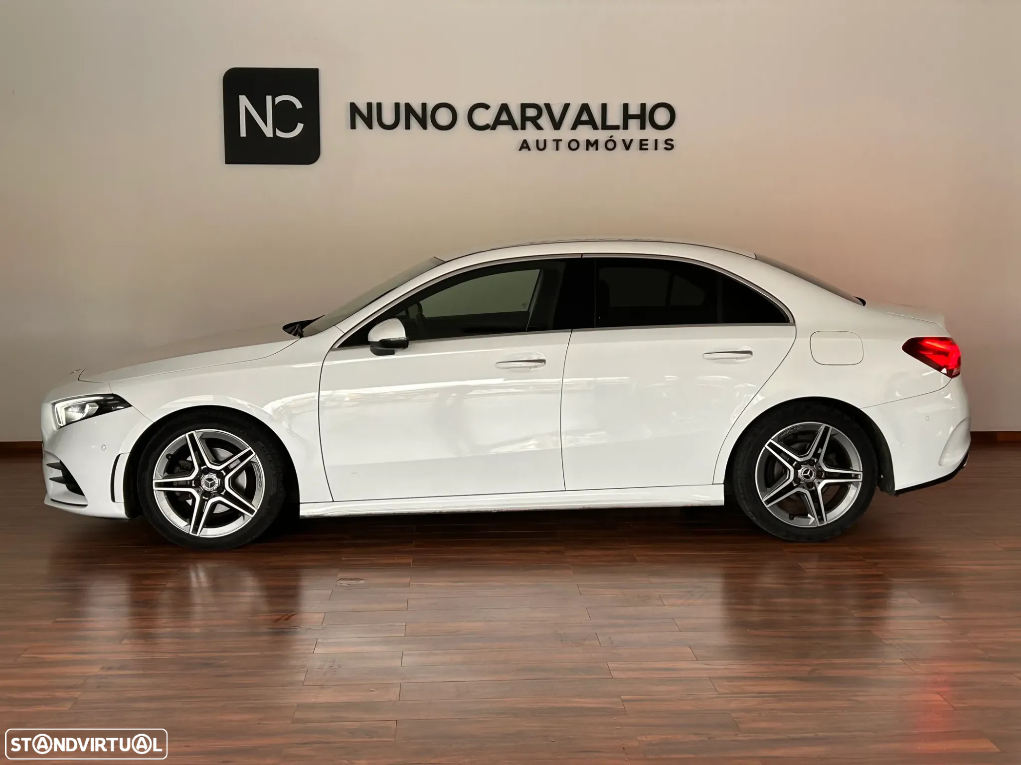 Mercedes-Benz A 180 Limousine d AMG Line Aut. - 4