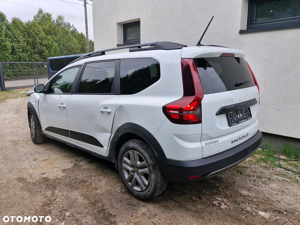 Dacia Jogger TCe 110 Expression - 9