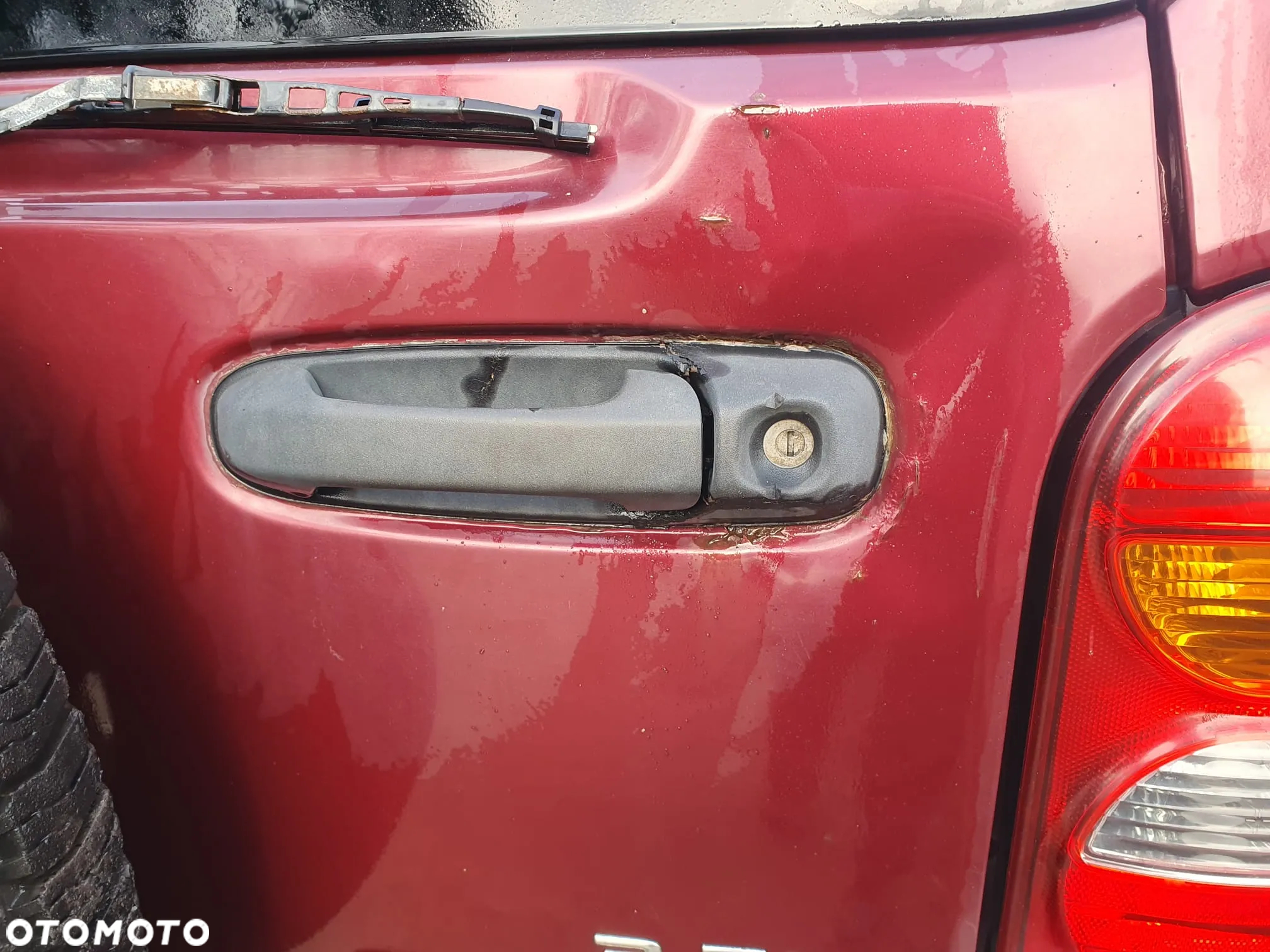 Jeep Liberty 3.7 4x4 - 10