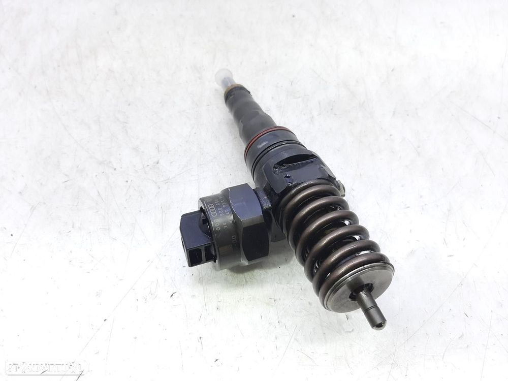 INJETOR VOLKSWAGEN PASSAT 2002 -0414720007 - 2