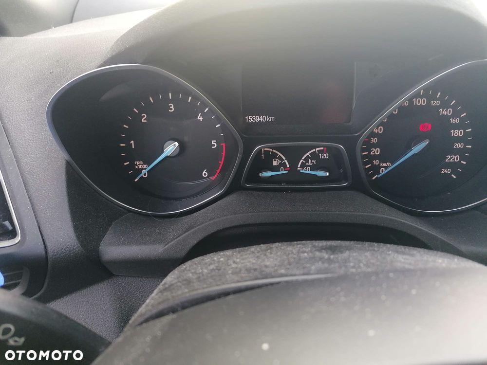 Ford Kuga 2.0 TDCi 2x4 ST-Line - 6
