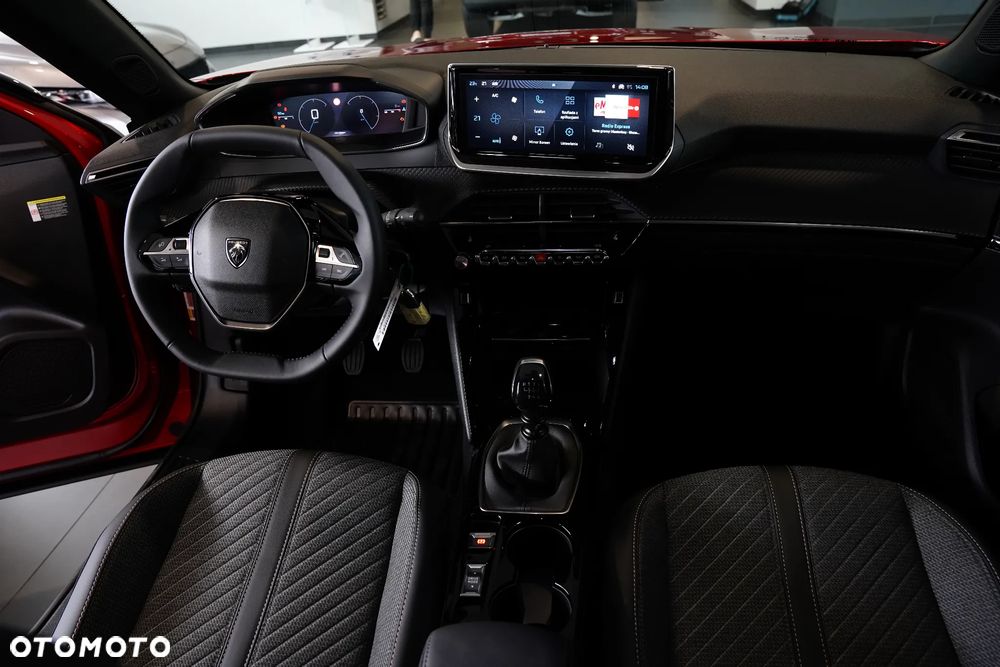 Peugeot 2008 1.2 PureTech Allure S&S - 10