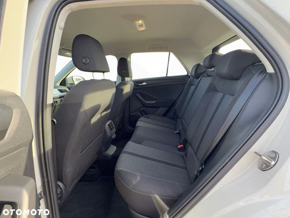 Volkswagen T-Roc - 27