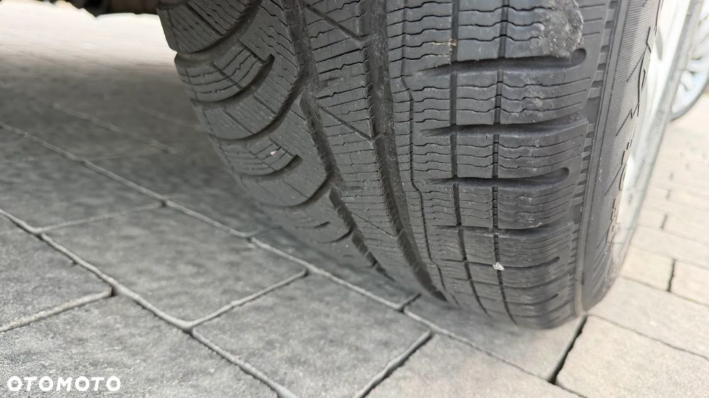 BMW Seria 7 730d - 24