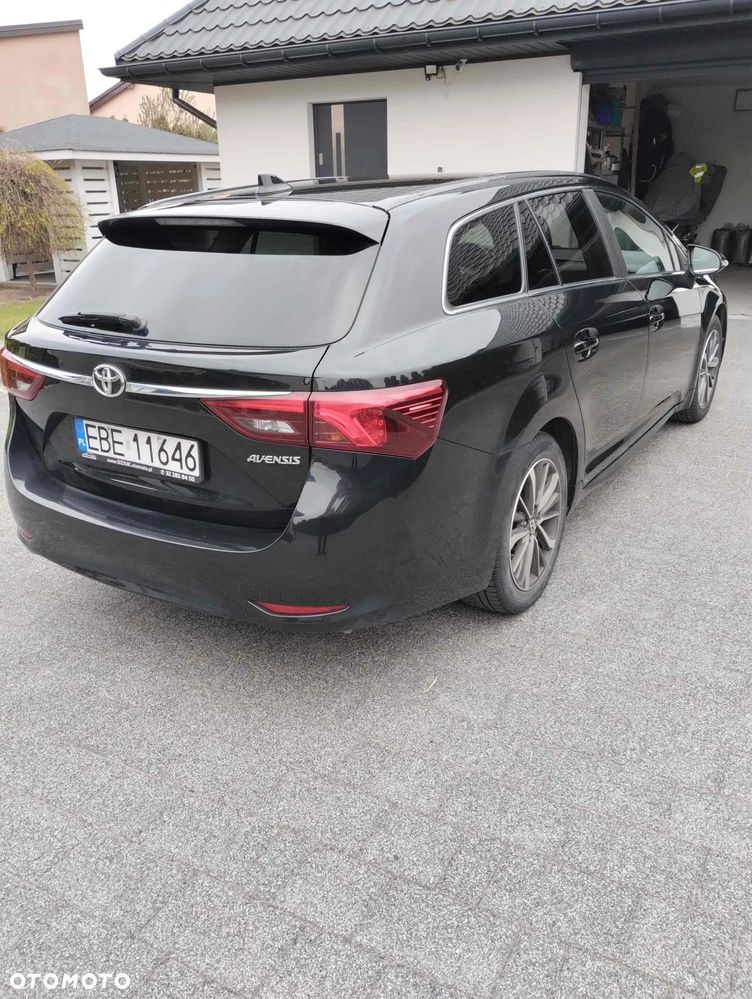 Toyota Avensis 2.0 D-4D Premium - 3