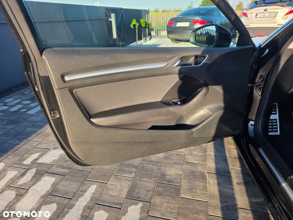 Audi A3 3-drzwiowe 1.4 TFSI Ambition - 18