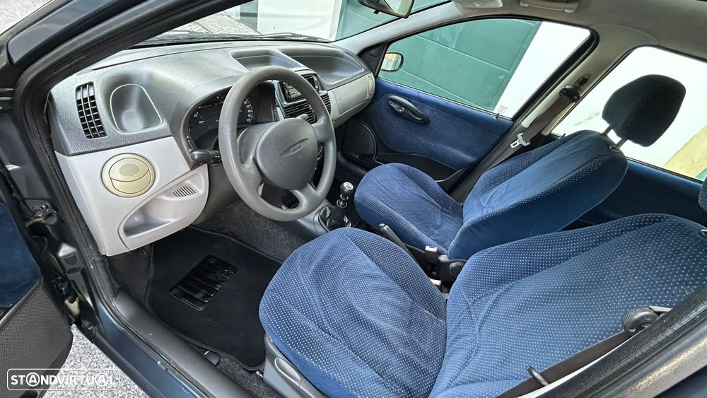 Fiat Punto 1.2 16V HLX - 7