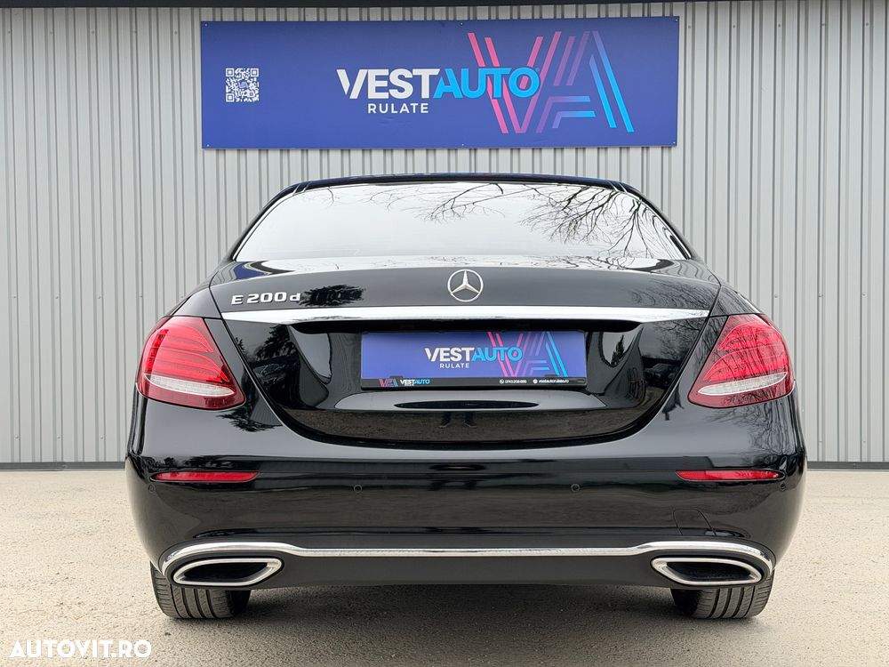 Mercedes-Benz E 200 d 9G-TRONIC Exclusive - 11