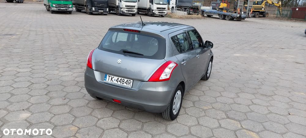 Suzuki Swift - 6