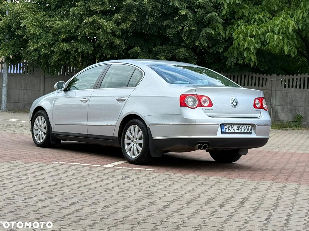 Volkswagen Passat 2.0 TDI Comfortline - 5