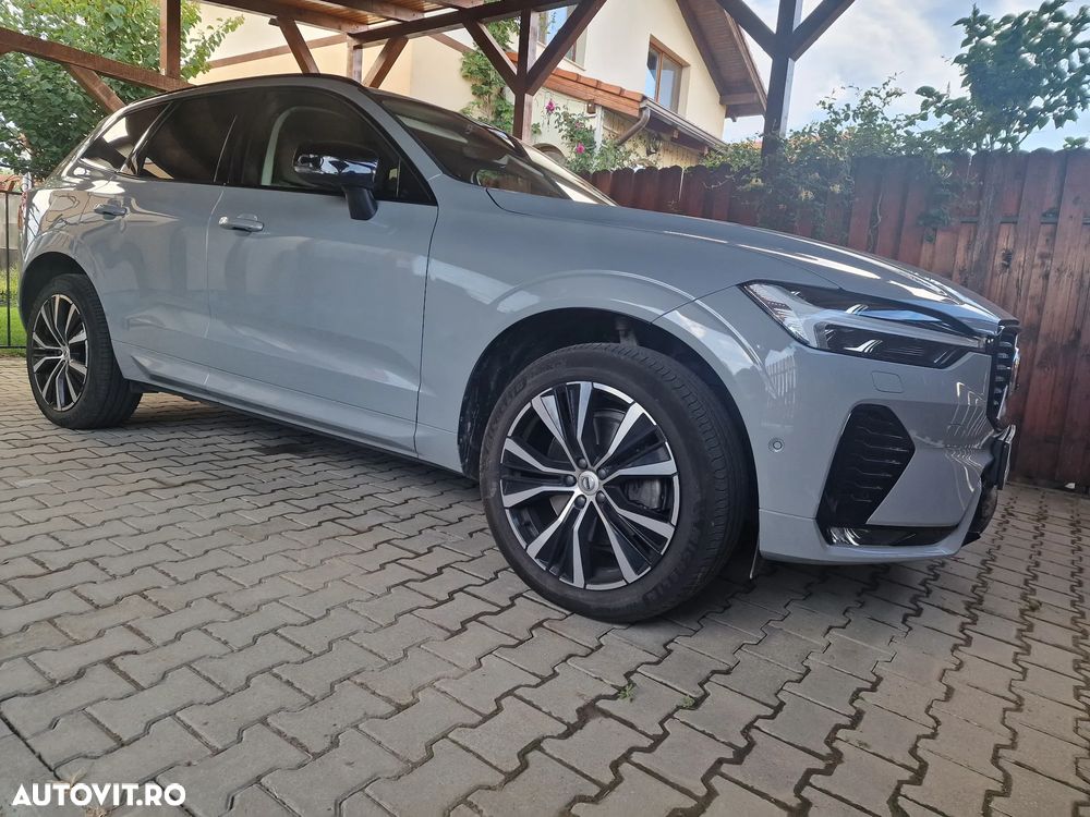 Volvo XC 60 B5 AT AWD MHEV Ultra Dark - 6