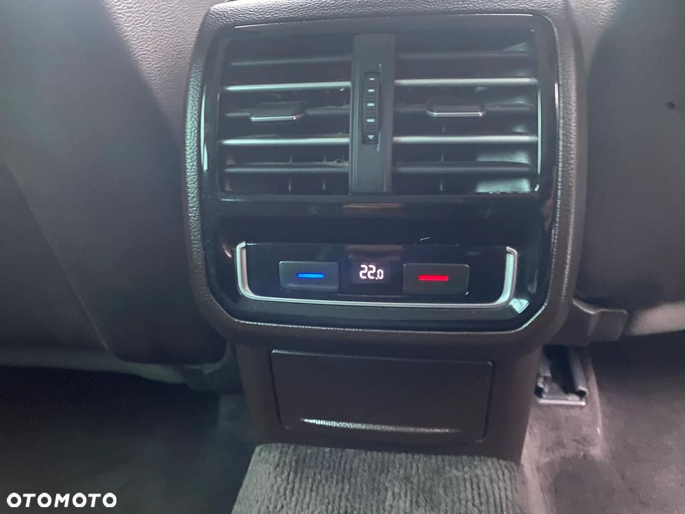 Volkswagen Passat 2.0 TDI DSG (BlueMotion Technology) Highline - 12