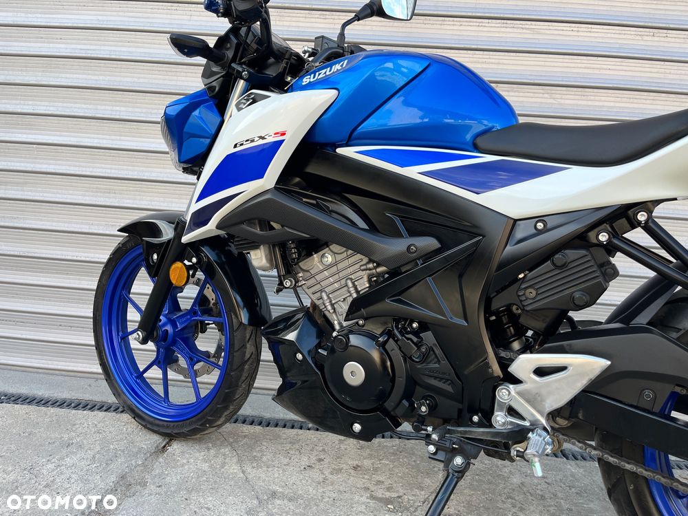 Suzuki GSX - 30