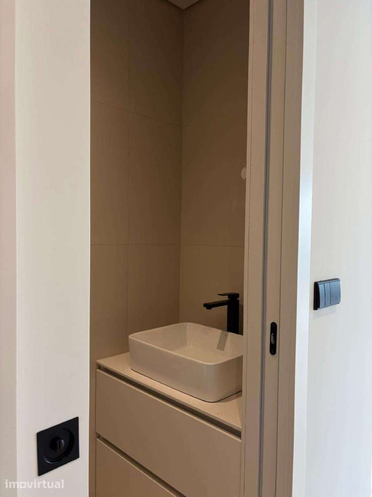 Apartamento T1 no centro de Gondomar - Grande imagem: 5/18
