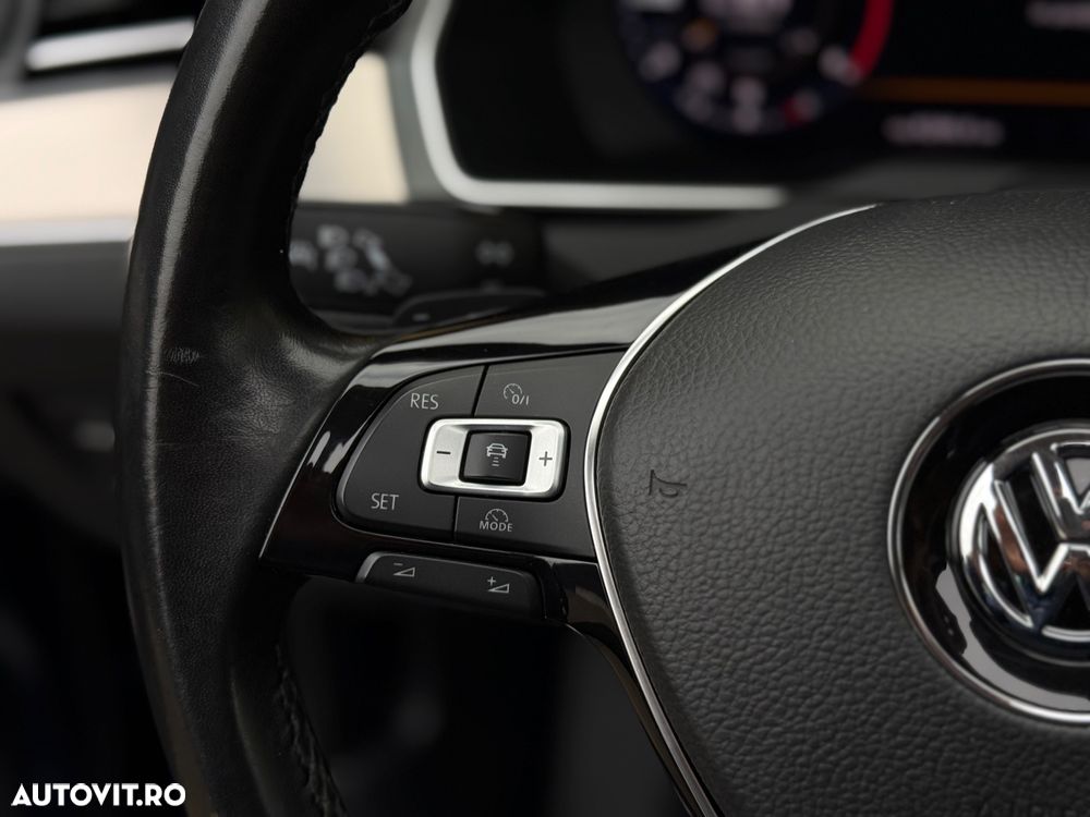 Volkswagen Passat 2.0 TDI DSG 4Motion Highline - 27