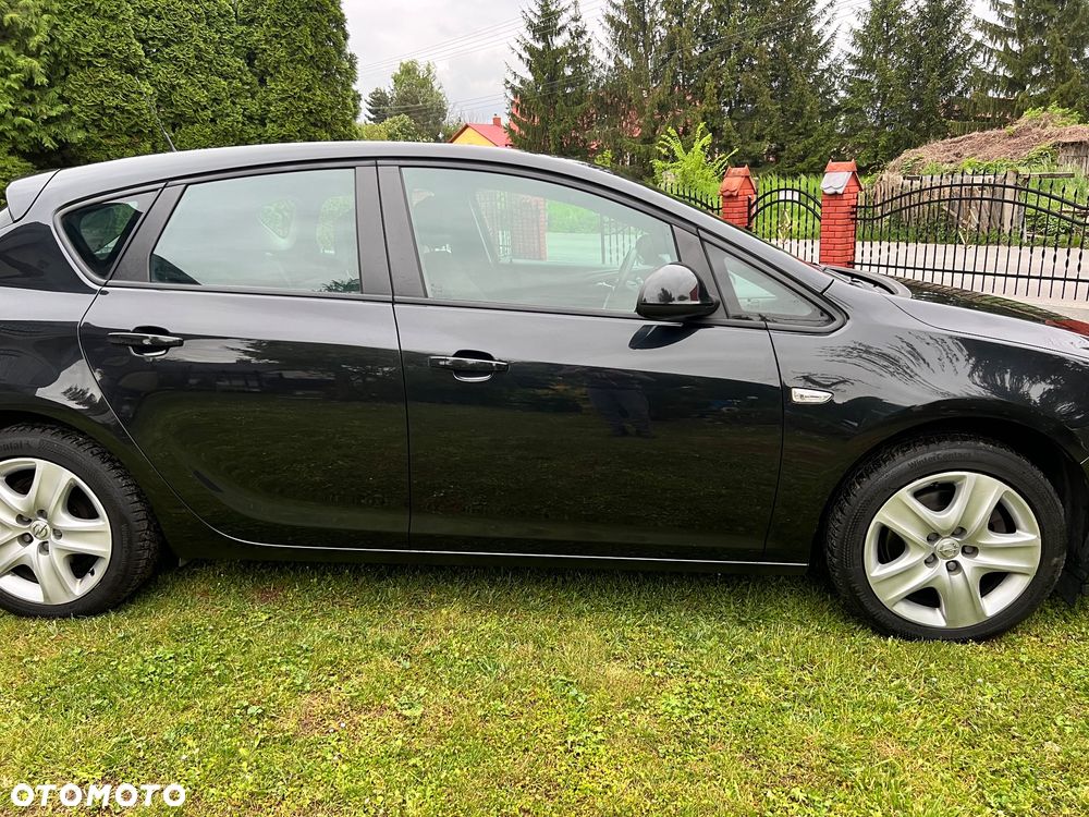 Opel Astra 1.7 CDTI DPF Exklusiv - 3