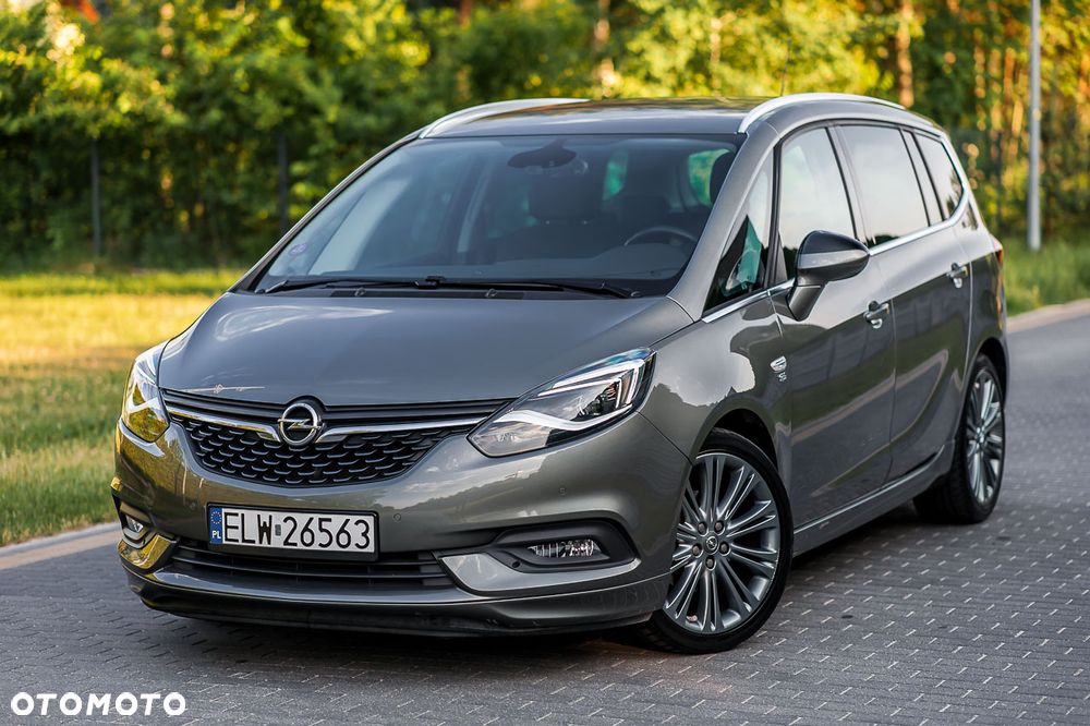 Opel Zafira Tourer 1.4 Turbo Automatik Selection - 2