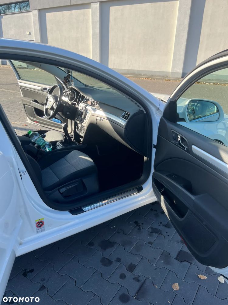 Skoda Superb 1.6 TDI Active - 8