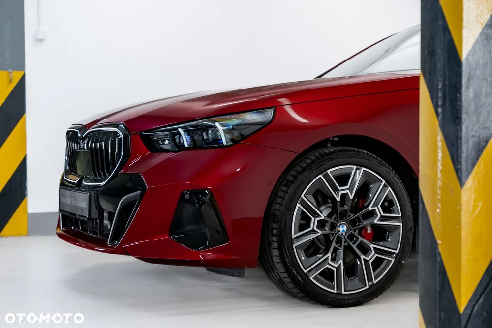 BMW Seria 5 520d xDrive mHEV M Sport - 11