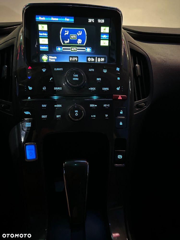 Chevrolet Volt - 35