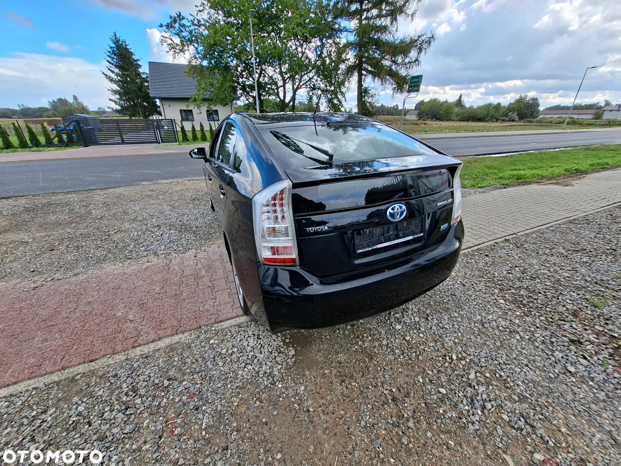 Toyota Prius 1.8 HSD Life - 20
