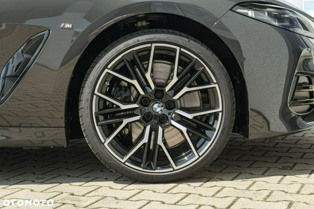 BMW Seria 8 - 8