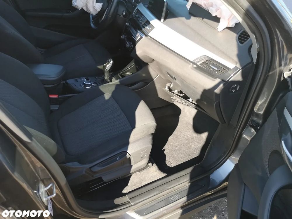 BMW X1 sDrive18d Advantage sport - 24