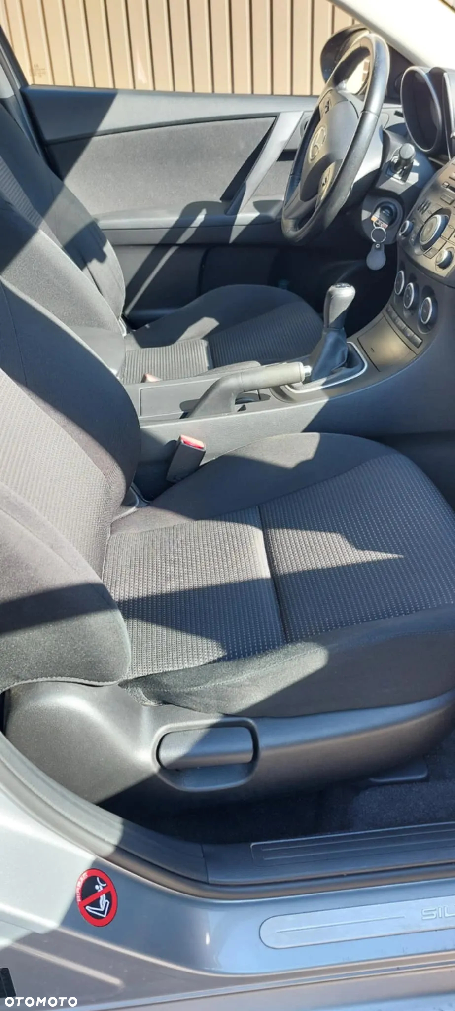 Mazda 3 - 10