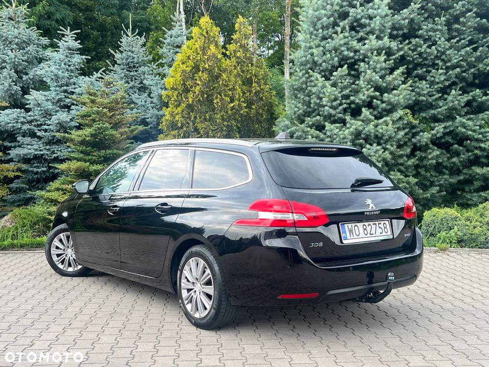 Peugeot 308 SW 1.2 PureTech Allure S&S - 3