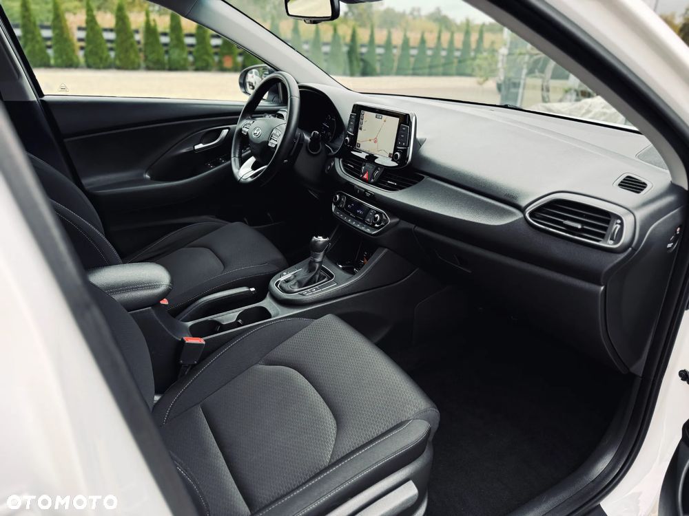 Hyundai i30 1.6 CRDi BlueDrive Premium DCT - 20