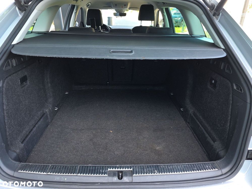 Skoda Superb 2.0 TDI SCR Style DSG - 30