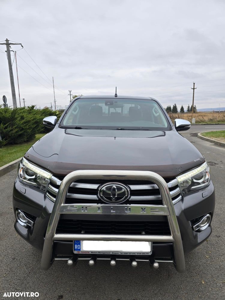 Toyota Hilux - 2