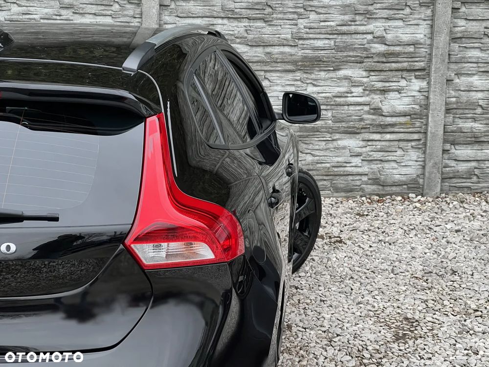 Volvo V40 Cross Country - 27