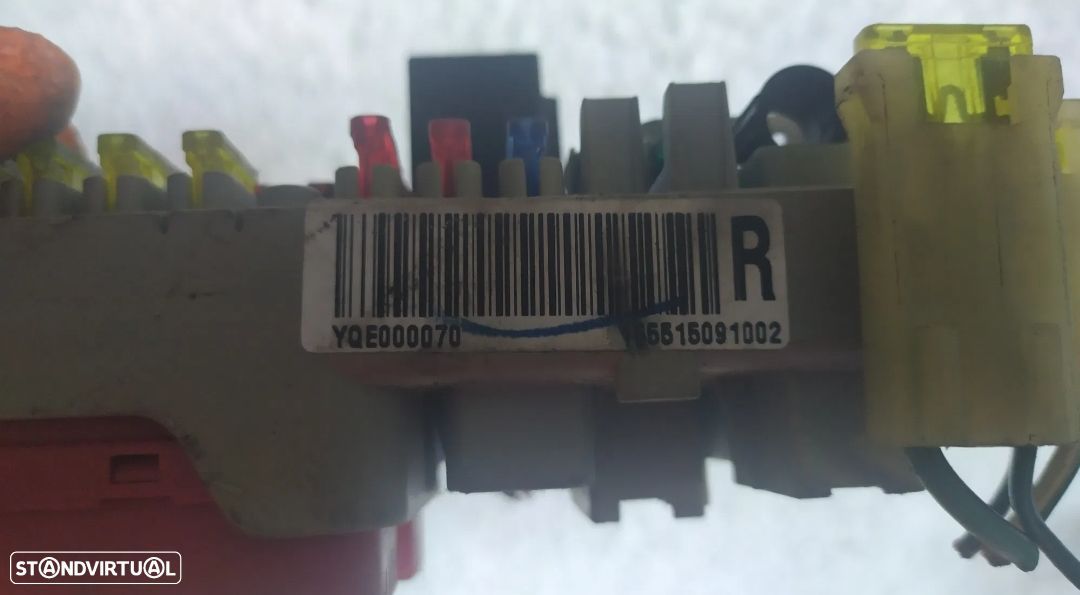CAIXA DE FUSIVEIS ROVER 45 YQE000070 - 1