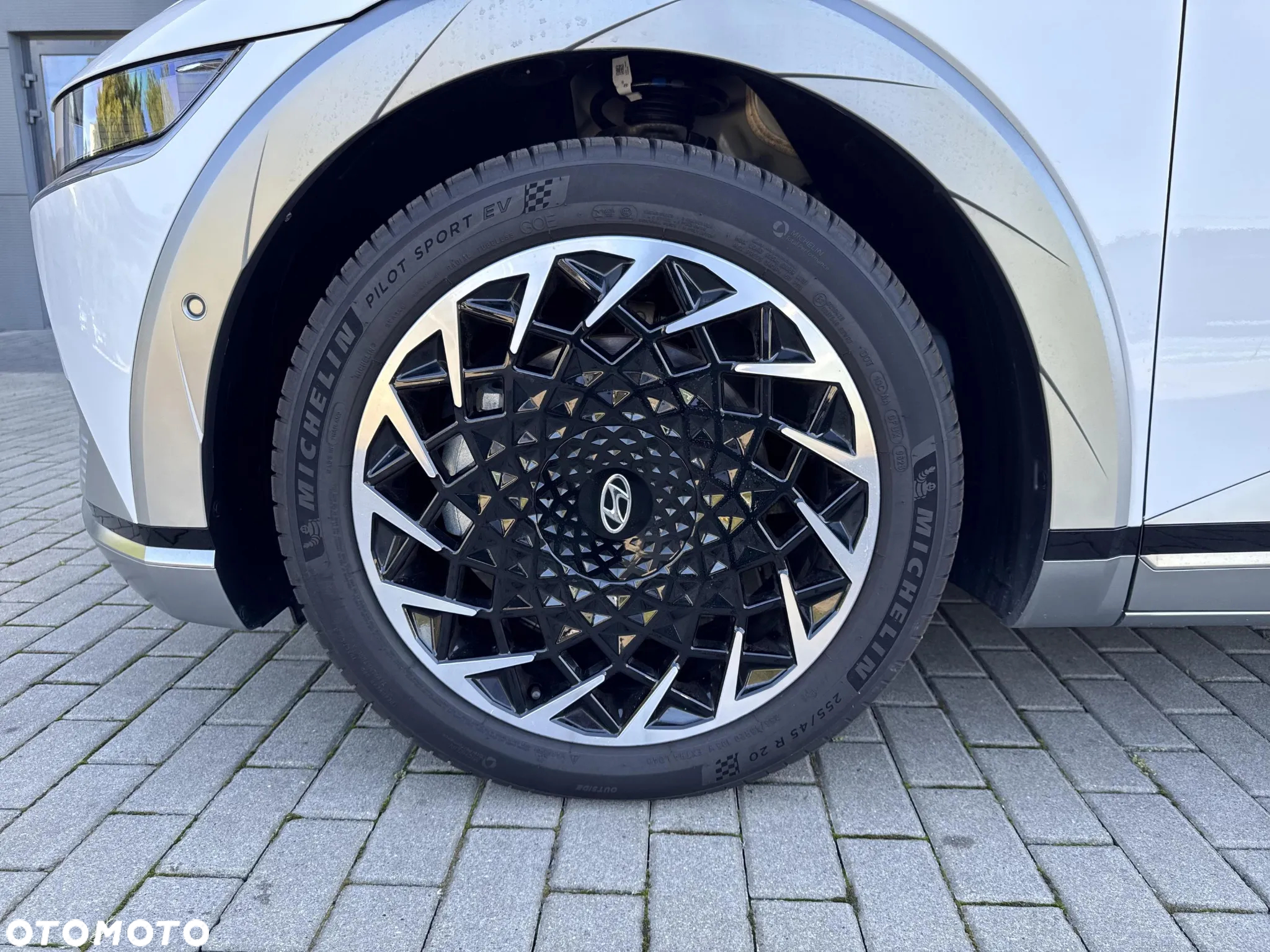 Hyundai IONIQ 5 77kWh Uniq 4WD - 19