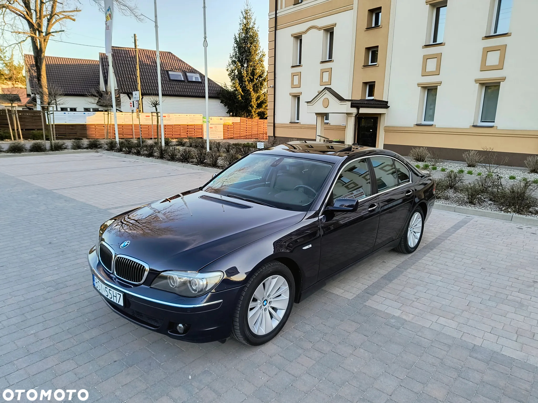 BMW Seria 7 740i - 14