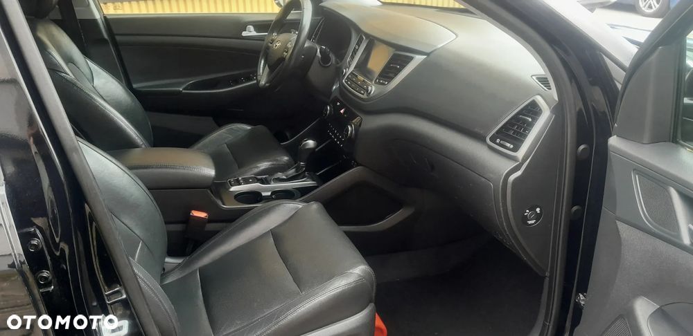 Hyundai Tucson blue 1.7 CRDi 2WD DCT Premium - 16