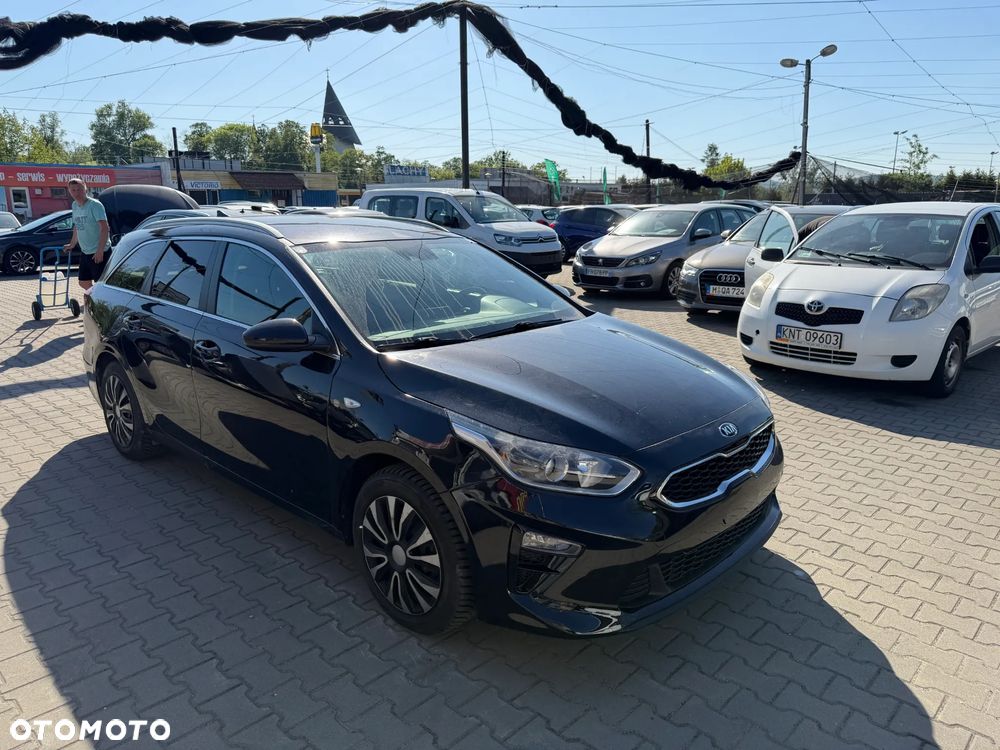 Kia Ceed 1.4 L - 7