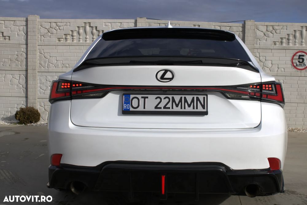 Lexus Seria IS 250 2.5 V6 Aut Sport - 4