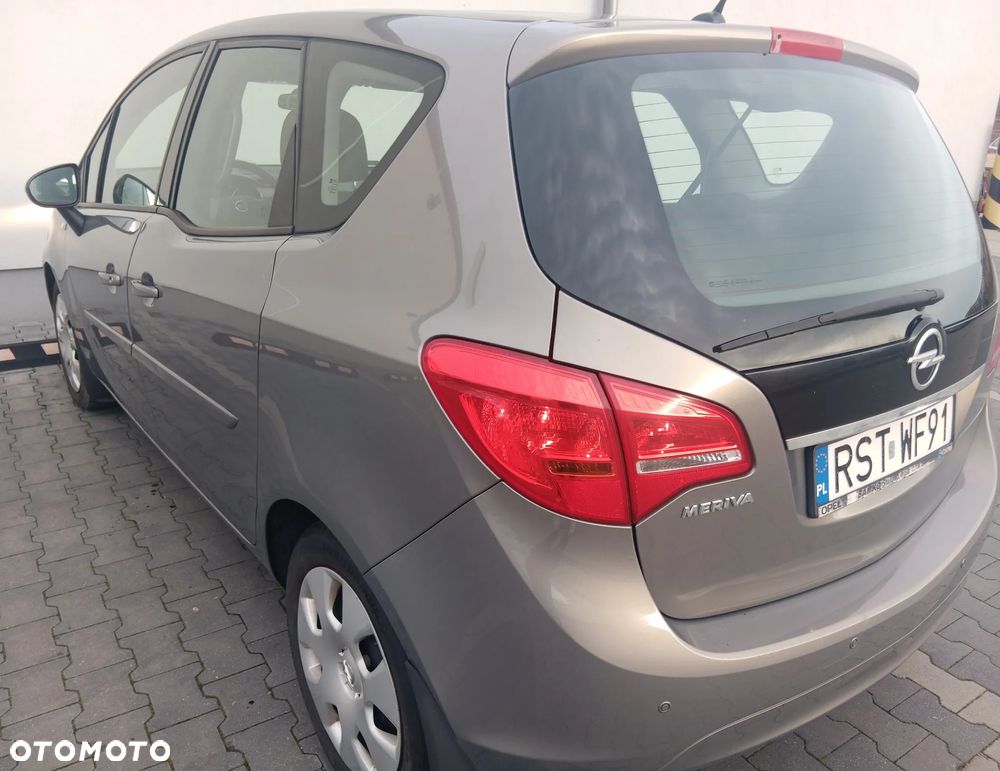 Opel Meriva - 9