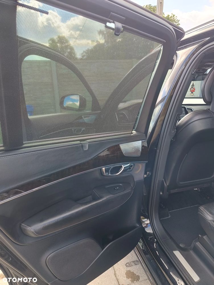 Volvo XC 90 - 23