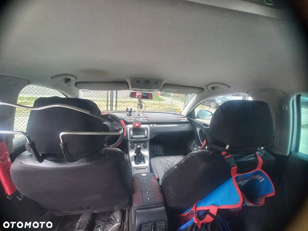 Volkswagen Passat 2.0 TDI Comfortline - 5