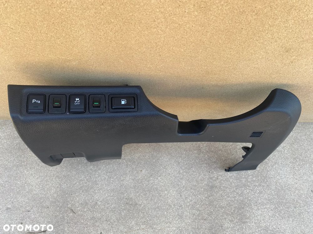 OSŁONA DESKI POD KIEROWNICE NISSAN NAVARA NP300 681064KJ7A - 2