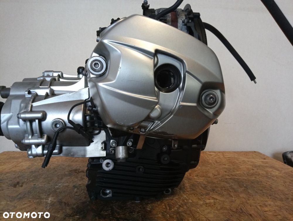 Silnik kompletny skrzynia biegów BMW R 1200RT K26 10-14r   PN. 11007716691Silnik kompletny skrzynia biegów BMW R 1200RT K26 10-14r   PN. 11007716691 - 10