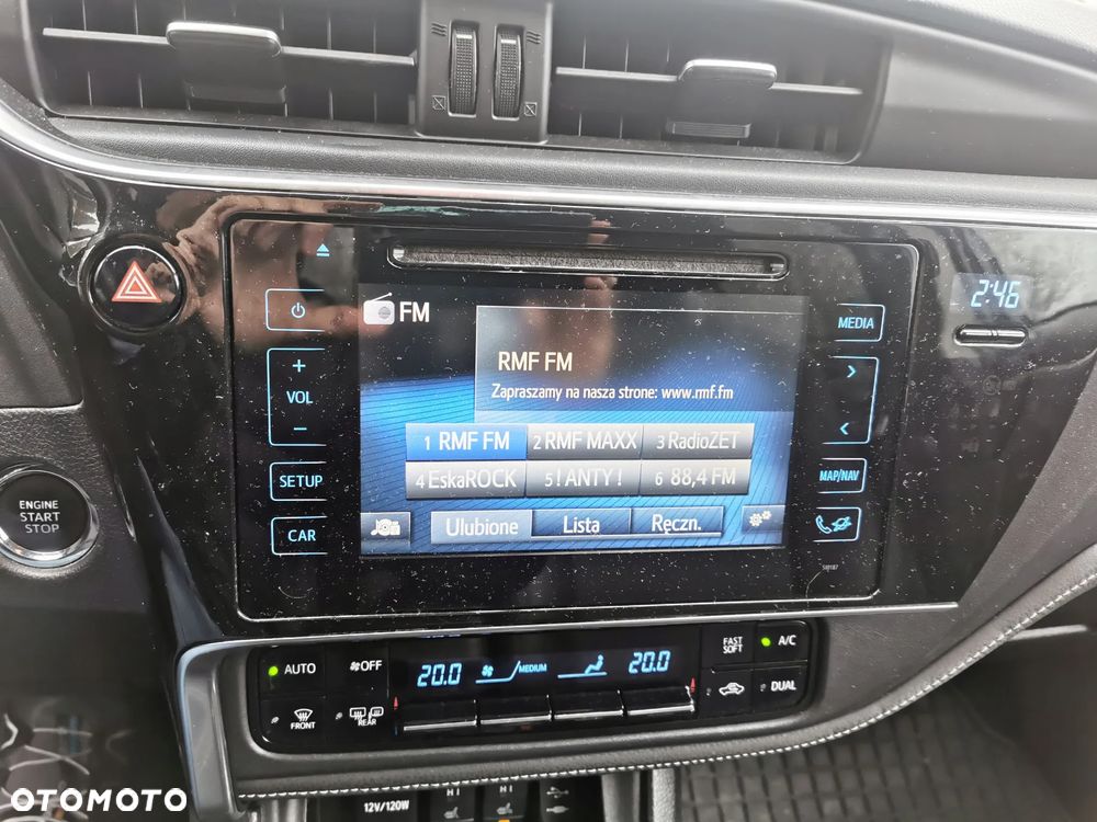 Toyota Corolla 1.6 Executive MS - 19